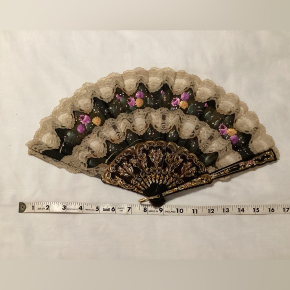 Set of 2 vintage decorative fans - Picture 1 of 4